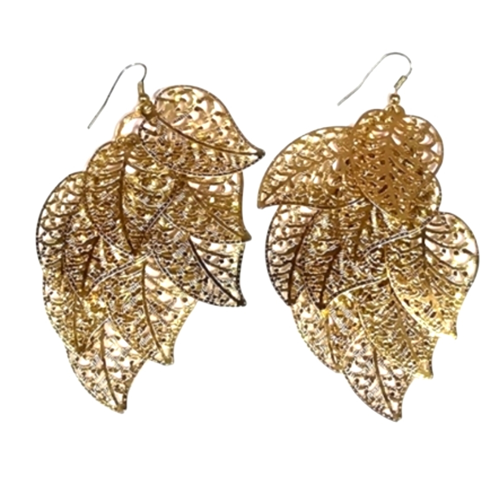 Leaf cluster gold tone drop earrings new